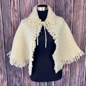 VINTAGE 70's HAND CRAFTED Ivory White Wool Blend Knit Boho Hippie Fringed Cape